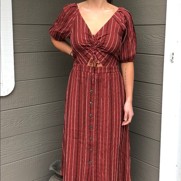 Main Strip Prairie Synch Midi Dress - Picture 2 of 8